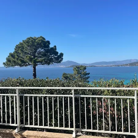 Casa vacanze Petit Paradis à Coti-chiavari Vue *
